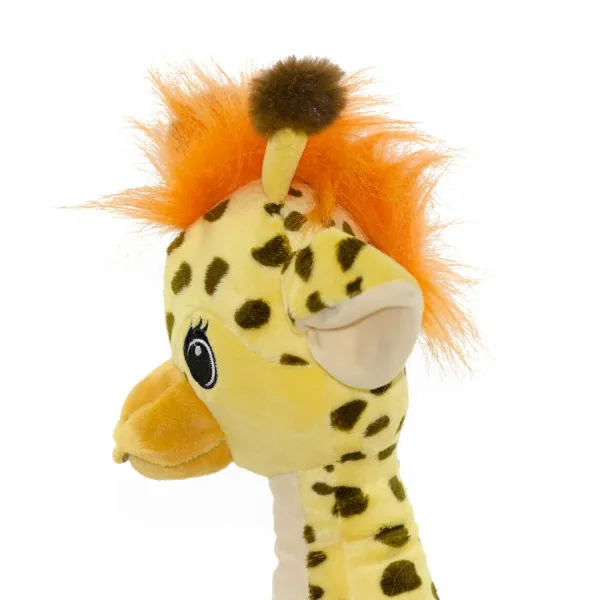 plan de profil d'une peluche girafe