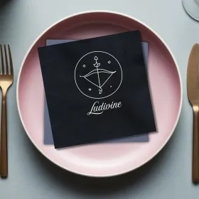 serviette de table brodée signe sagittaire