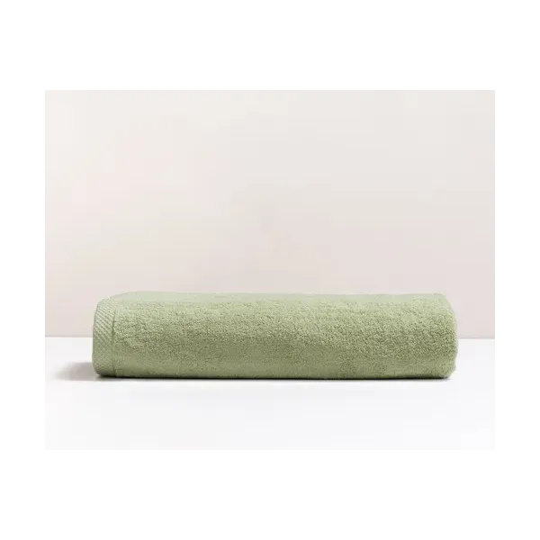 serviette de bain brodée vert clair