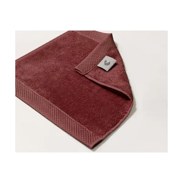 Serviette en coton et drap de bain prestige couleur bordeaux brodé