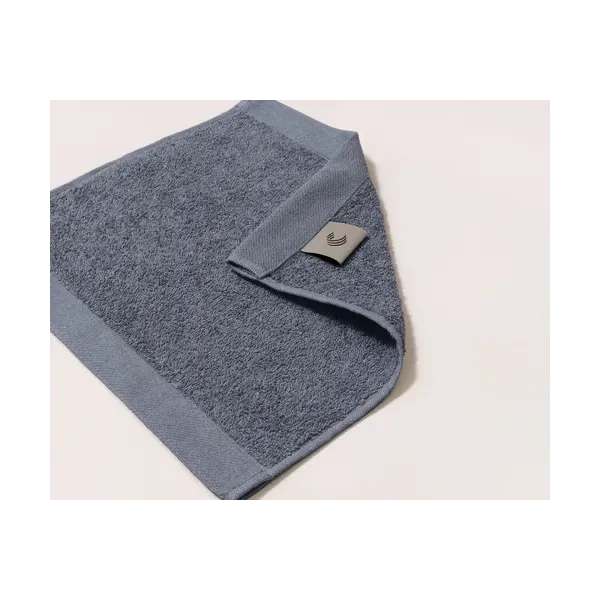 Meilleur choix avec ce linge de bain recyclé bleu gris à faire personnaliser