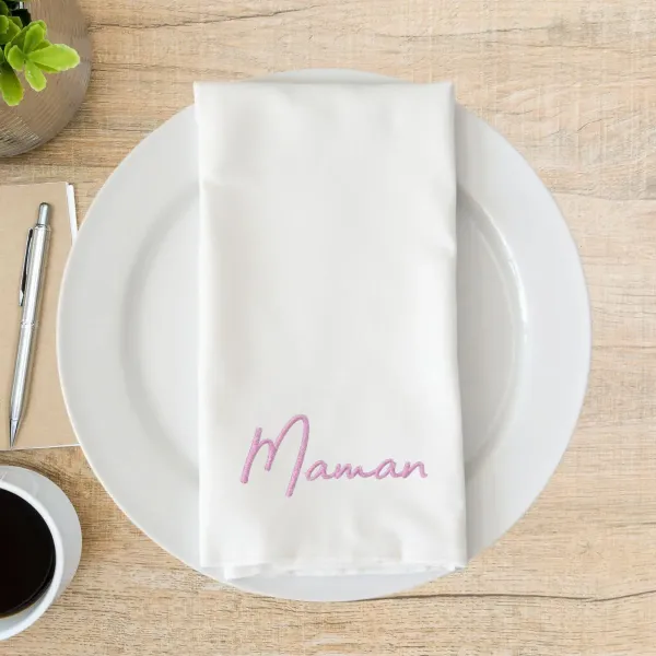 serviette de table maman brodée